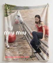 Miu Miu White Horse & Red Top Print Flannel Sofa Throw Blanket IMG_0645